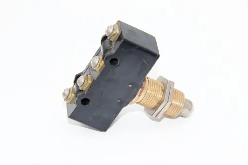 МП1104 ЛУХЛ3 микропереключатель МП1104 ЛУХЛ3 микропереключатель